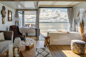 Domki na wodzie - HT Houseboats - with sauna, jacuzzi massage chair in Mielno